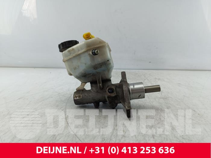 Gebruikte Hoofdremcilinder Volkswagen Amarok 2.0 BiTDI 16V 140 4Motion Prijs € 54,45 Inclusief btw aangeboden door van Deijne Onderdelen Uden B.V.