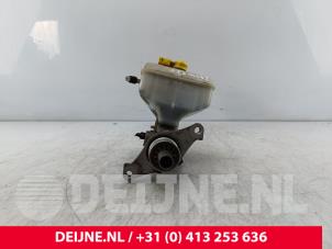 Volkswagen Amarok Hauptbremszylinder O216935 foto 2
