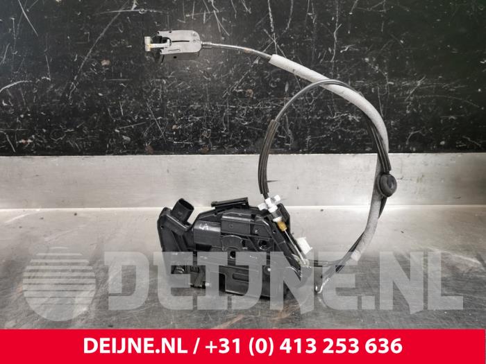 Volkswagen Amarok Rear door lock mechanism 4-door, left O216972