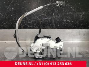 Volkswagen Amarok Türschlossmechanik 4-türig links hinten O216972 foto 2