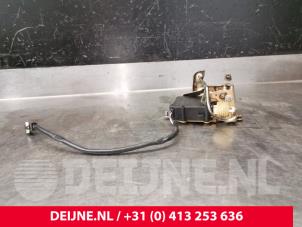 Volvo 9-Serie Central locking motor O216978 photo 2