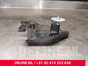 Tesla Model S Miscellaneous O216980 photo 3