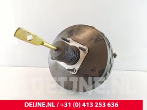 Gebruikte Rembekrachtiger Volvo XC90 I 2.9 T6 24V Prijs € 125,00 Margeregeling aangeboden door van Deijne Onderdelen Uden B.V.