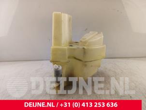 Gebruikte Ruitensproeiertank voor Volvo XC90 I 2.9 T6 24V Prijs € 20,00 Margeregeling aangeboden door van Deijne Onderdelen Uden B.V.