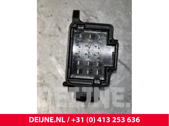 Volkswagen Transporter Seat heating module O217197