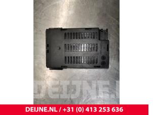 Gebruikte AUX/USB aansluiting Volkswagen Transporter T6 2.0 TDI 150 Prijs € 24,20 Inclusief btw aangeboden door van Deijne Onderdelen Uden B.V.