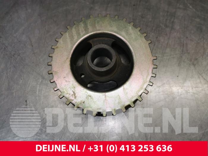 Gebruikte Krukas Poelie Volvo C30 (EK/MK) 1.8 16V Flexifuel Prijs € 45,00 Margeregeling aangeboden door van Deijne Onderdelen Uden B.V.
