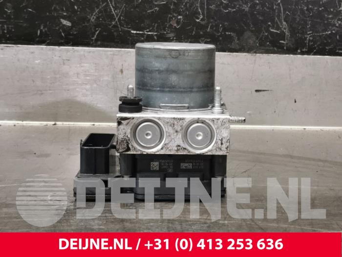 Gebruikte ABS Pomp Volkswagen Crafter (SY) 2.0 TDI FWD Prijs € 363,00 Inclusief btw aangeboden door van Deijne Onderdelen Uden B.V.