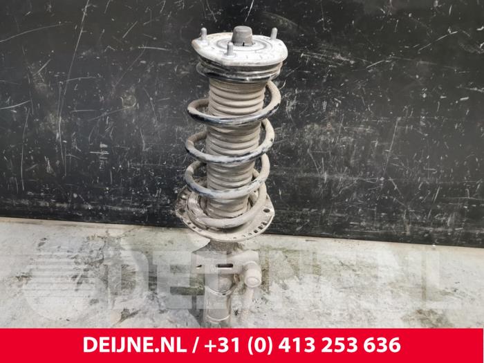 Volkswagen Crafter Stoßdämpferstrebe links vorne O217423