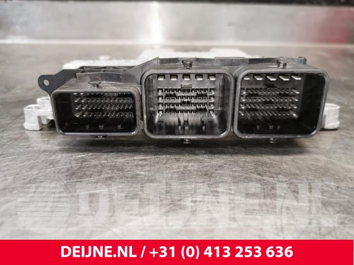 Peugeot Partner Engine management computer O217471