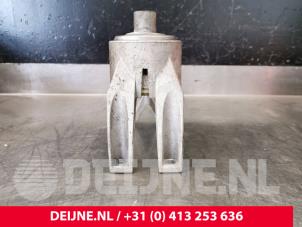 Volkswagen Transporter Engine mount O217478 photo 2