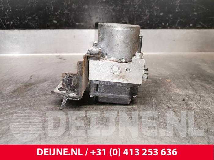 Gebruikte ABS Pomp Nissan NV 200 (M20M) 1.5 dCi 86 Prijs € 90,75 Inclusief btw aangeboden door van Deijne Onderdelen Uden B.V.