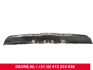 Peugeot Partner Bumpervulling voor O9990002194 foto 2
