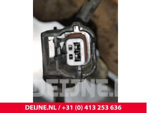 Nissan NV200 Achsschenkel rechts vorne O217559 foto 3