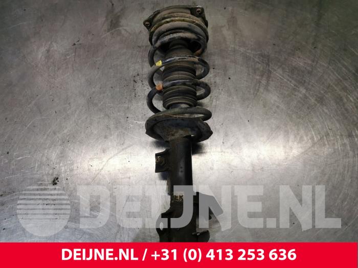 Nissan NV200 Schokdemperpoot rechts-voor O217563