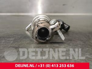 Citroen Berlingo Adblue pomp O217626 foto 3