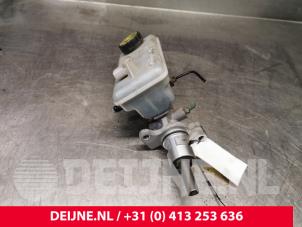 Opel Vivaro Hauptbremszylinder O217660 foto 3