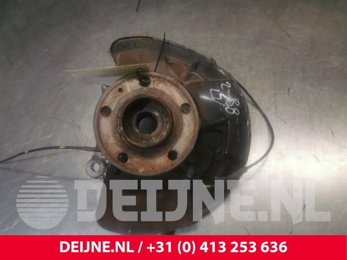 Volvo S60 Achsschenkel links vorne O217686