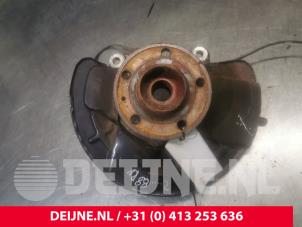 Gebruikte Asschenkel rechts-voor Volvo S60 I (RS/HV) 2.4 D5 20V Prijs € 50,00 Margeregeling aangeboden door van Deijne Onderdelen Uden B.V.