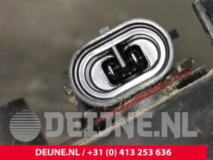 Volkswagen Transporter Mistlamp links-voor O217711 foto 3