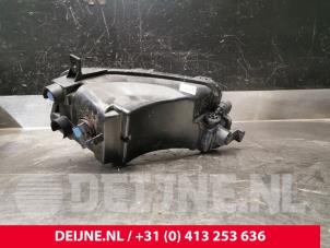 Volkswagen Transporter Mistlamp links-voor O217711 foto 2