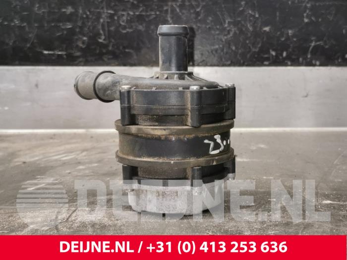 Polestar 2 Zusätzliche Wasserpumpe O217739