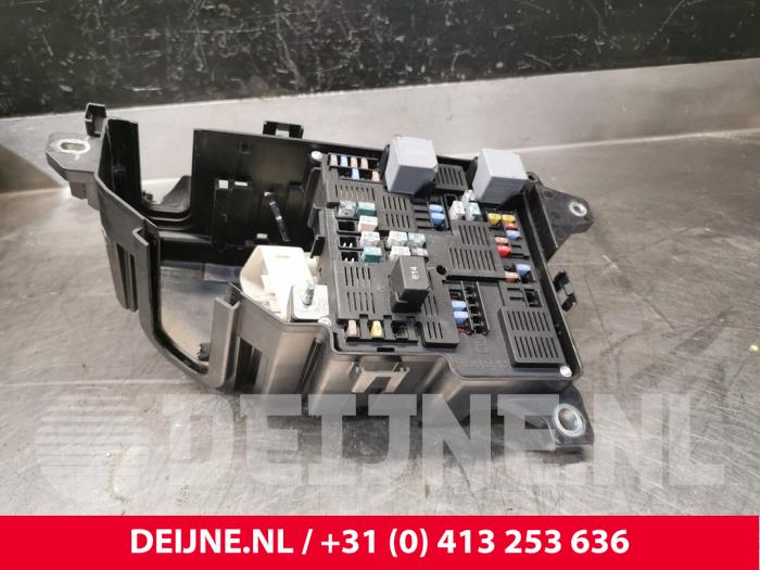 Volvo V60 Sicherungskasten O217758