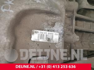 Renault Master Versnellingsbak O217775 foto 4