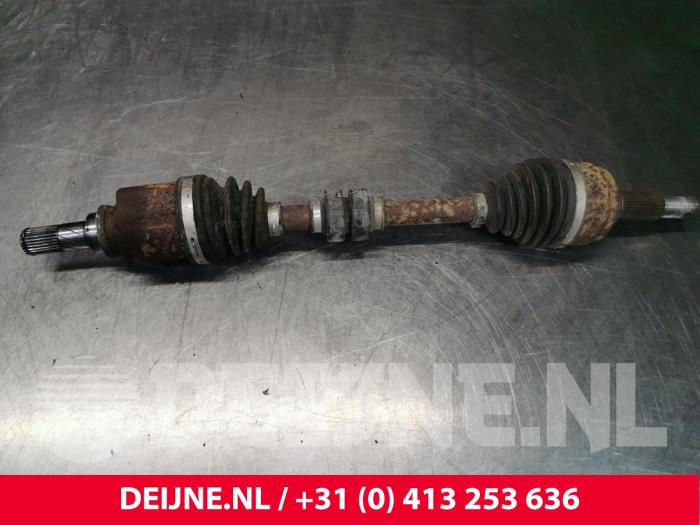 Nissan NV200 Front drive shaft, left O217779