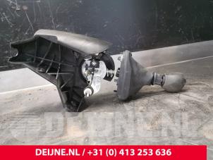 Renault Master Versnellingspook O217832 foto 2