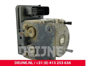 Ford Transit Courier ABS Pomp O217929 foto 2