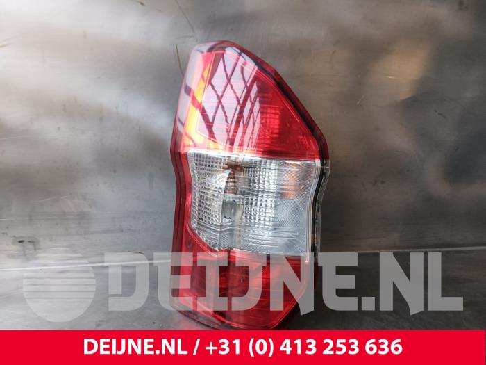 Ford Transit Courier Rücklicht links O217932