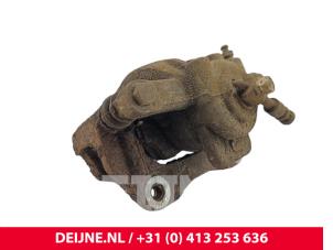 Ford Transit Courier Remklauw (Tang) rechts-voor O217966 foto 3