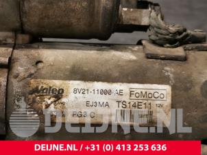 Startmotor van een Ford Transit Courier 1.5 TDCi 75 2015