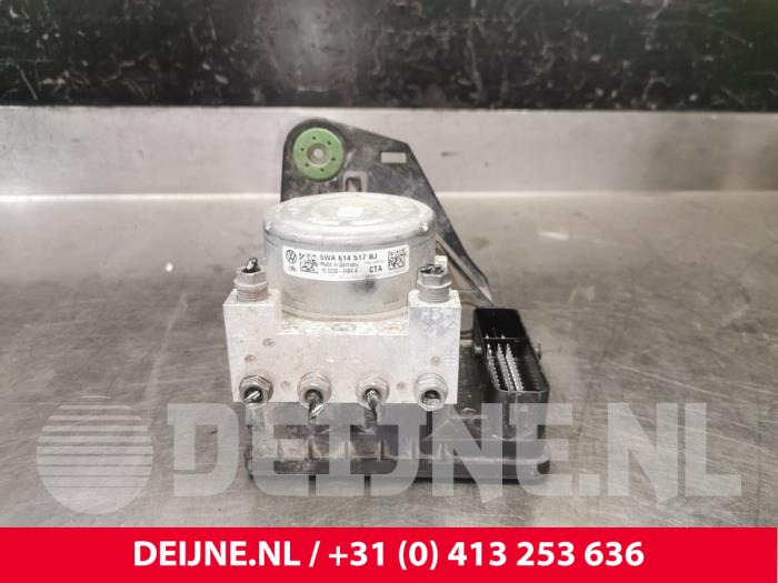 Volkswagen Caddy ABS pump O218016