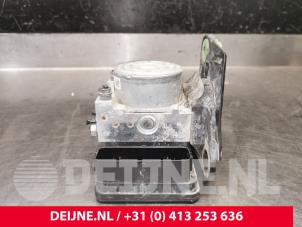 Volkswagen Caddy ABS pump O218016 photo 2