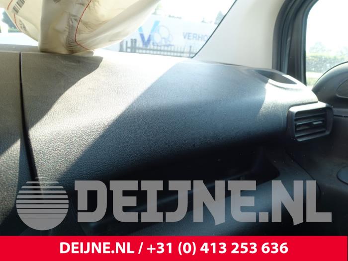 Opel Combo Dashboardkastje O218194
