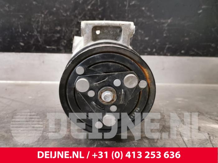 Volkswagen Caddy Air conditioning pump O218278