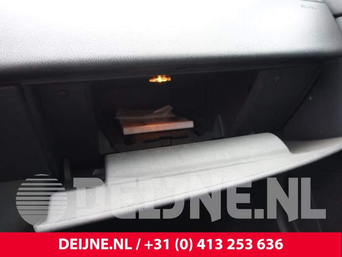 Volvo S40 Handschuhfach O218301