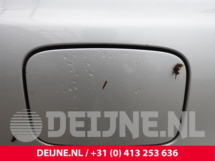 Volvo S40 Tankklappe O218342