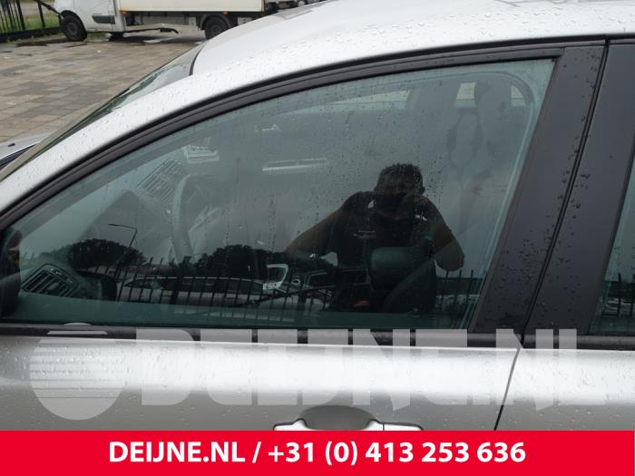 Volvo S40 Türscheibe 4-türig links vorne O218358