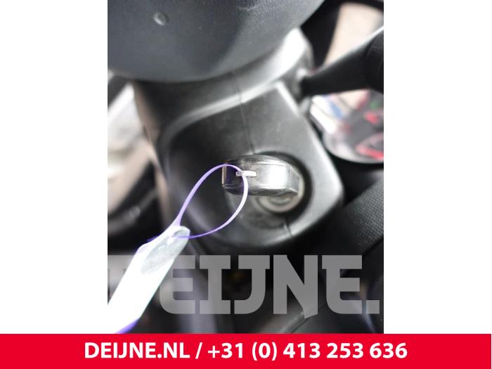 Opel Combo Kontaktslot+Sleutel O218468