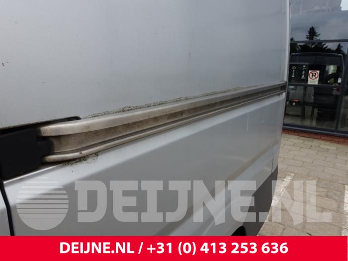 Peugeot Boxer Sliding door rail, left O218655