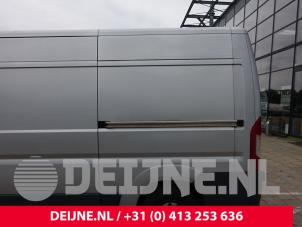 Peugeot Boxer Schiebetürschiene links O218655 foto 3