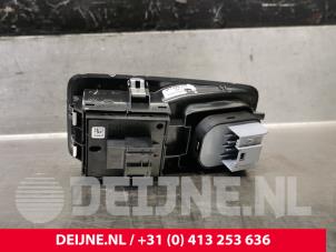 Volkswagen Caddy Elektrisch Raam Schakelaar O218708 foto 2