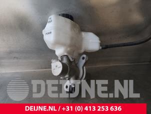 Volkswagen Caddy Master cylinder O218712 photo 2