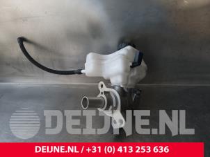 Gebruikte Hoofdremcilinder Volkswagen Caddy Cargo V (SBA/SBH) 2.0 TDI BlueMotionTechnology Prijs € 96,80 Inclusief btw aangeboden door van Deijne Onderdelen Uden B.V.