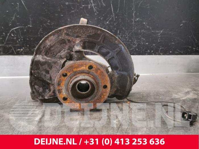 Volvo C70 Achsschenkel rechts vorne O218835