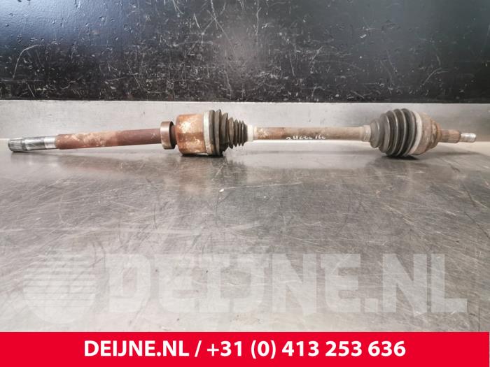 Renault Trafic Aandrijfas rechts-voor O218849