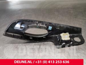 Renault Trafic Electric window switch O218864 photo 3